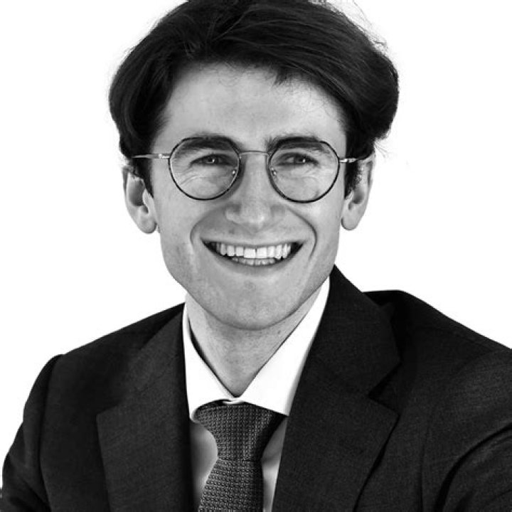 Inspiring Performances By Alex Chambers, Acclaimed Actor