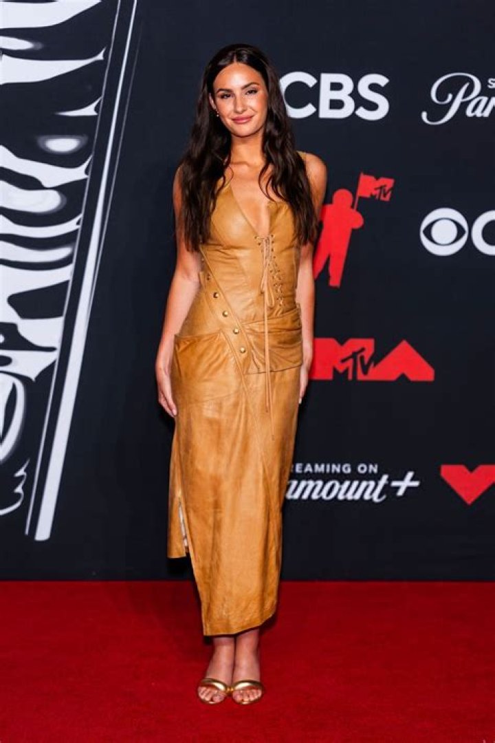 Discover The Unstoppable Ashtin Earle: Unlocking Basketball Excellence