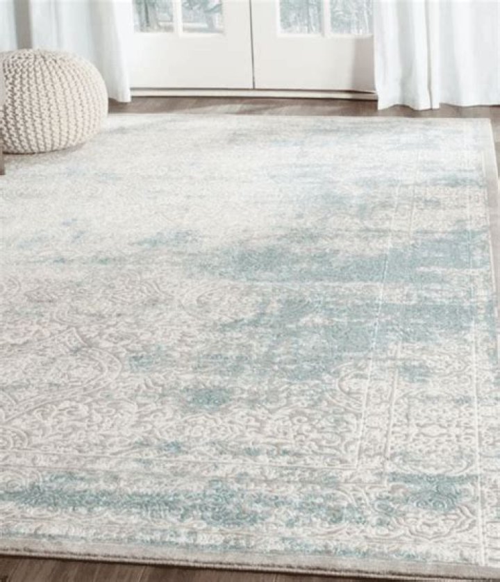 Top-Rated Coastal Area Rugs For A Serene Living Space