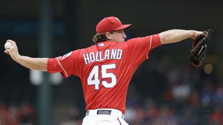 Derek Holland ·