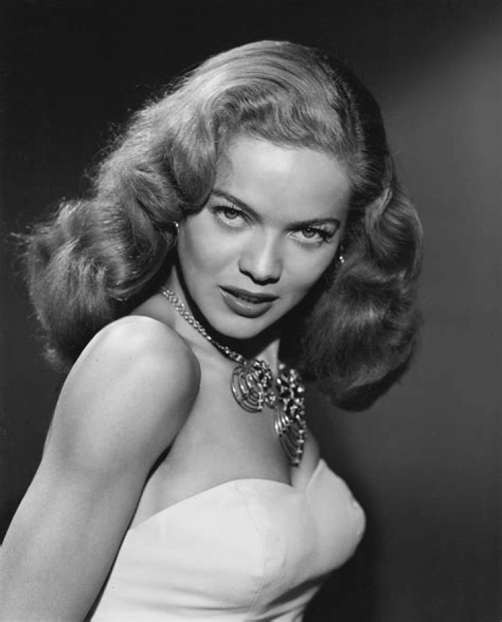 Dona Drake ·
