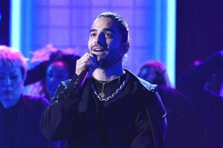Captivating Performance: Maluma's Electrifying "El Paso" Tour