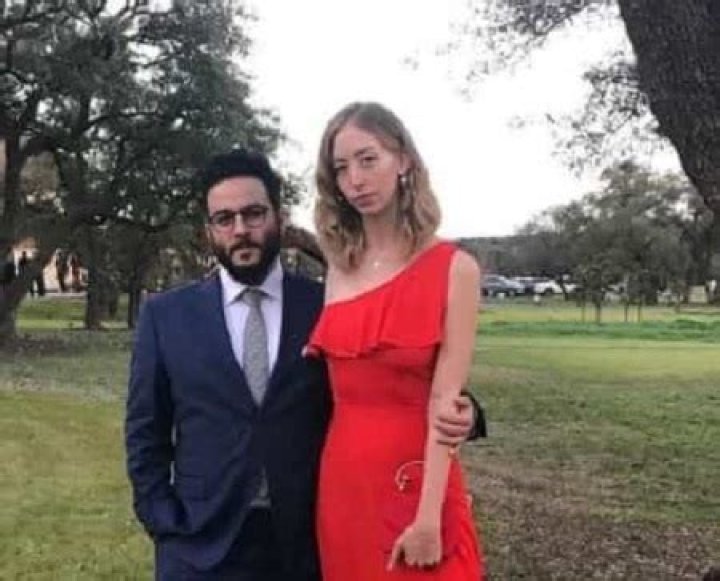 Ennis Esmer Bio, Wiki, Net worth, Wife, Girlfriend, Relationship, Career ·