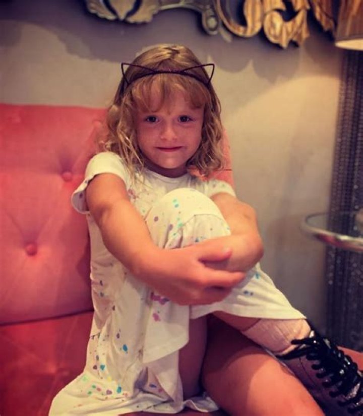 Unveiling The Enchanting World Of Gracie Elliot Teefey