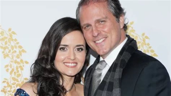 Hallmark Actress Lacey Chabert and Husband David Nehdar is proud Parents of a Daughter ·