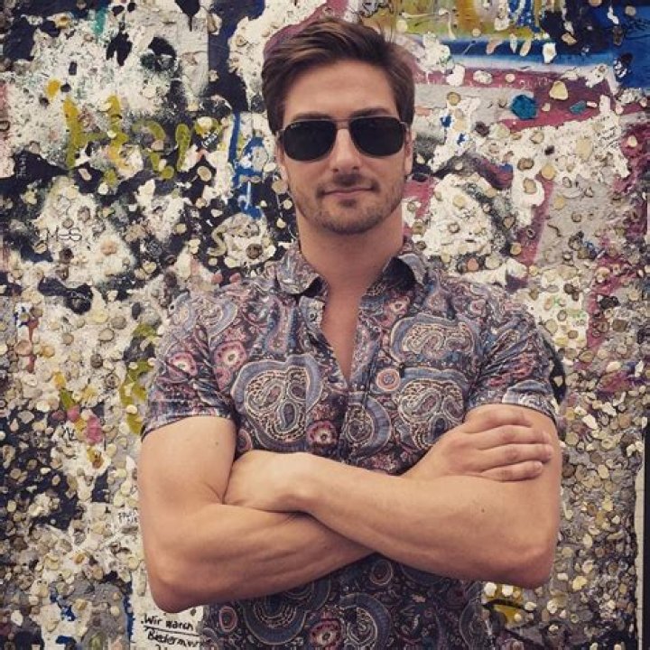 Unveiling The Enigma: Discover Daniel Lissing's Age