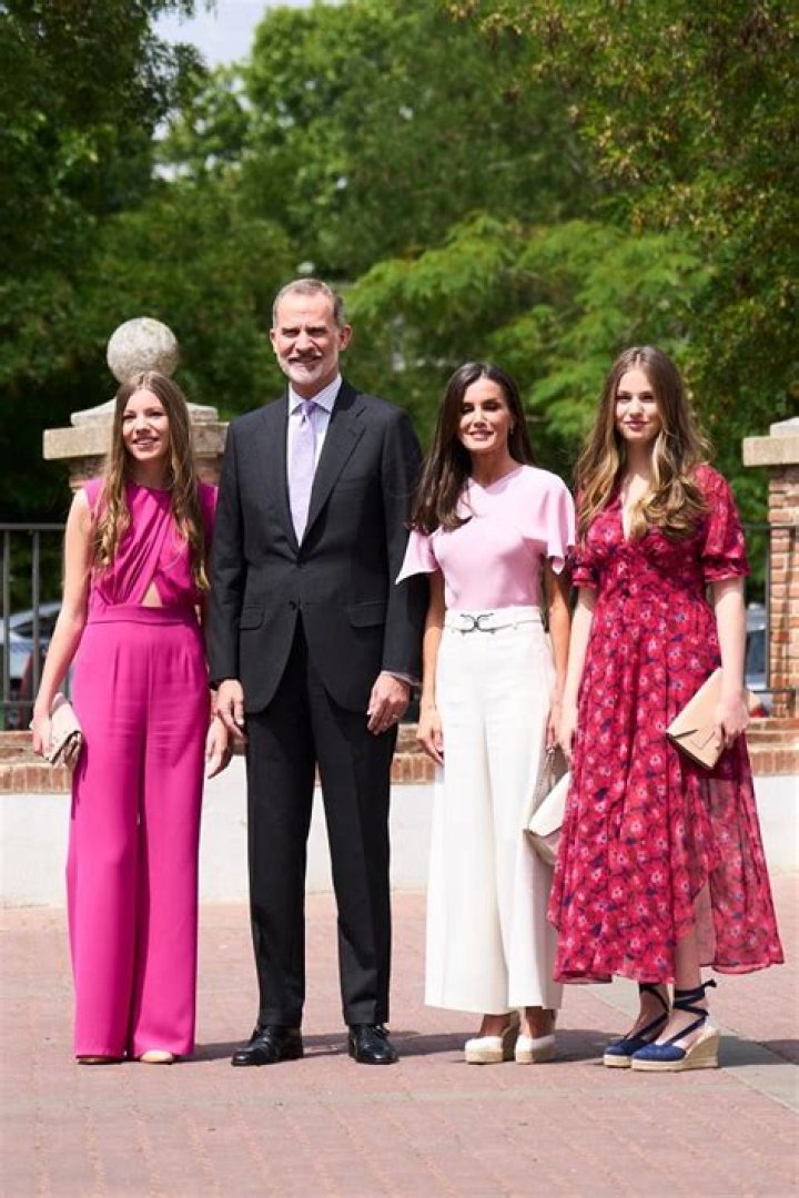 Infanta Sofia of Spain, Daughter of King Felipe VI & Queen Letizia Enjoys a Lavish Net Worth! ·