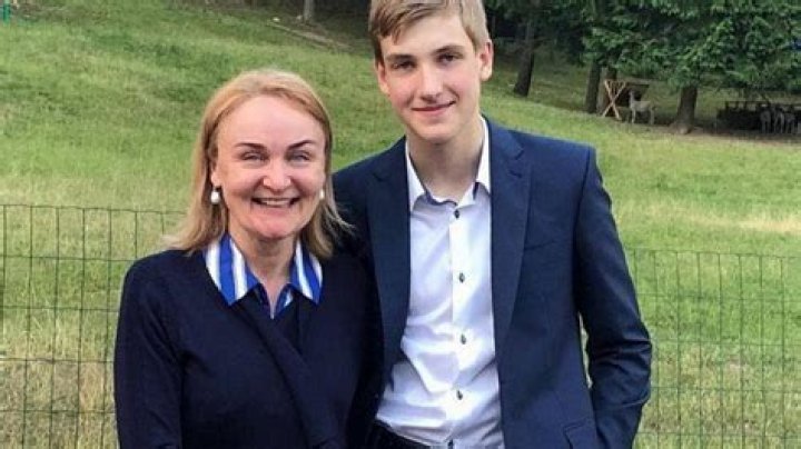 Discover The Art Of Irina Abelskaya: Visionary Painter