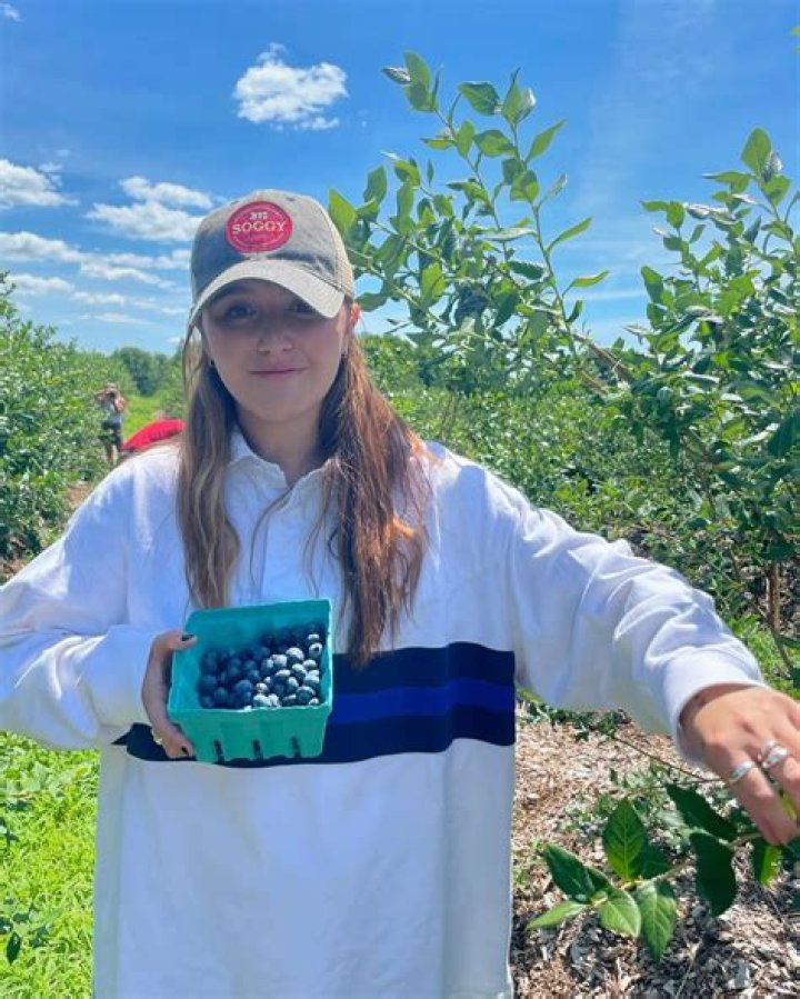 Is Chelsea Cutler Gay? Age, Height, Net Worth ·