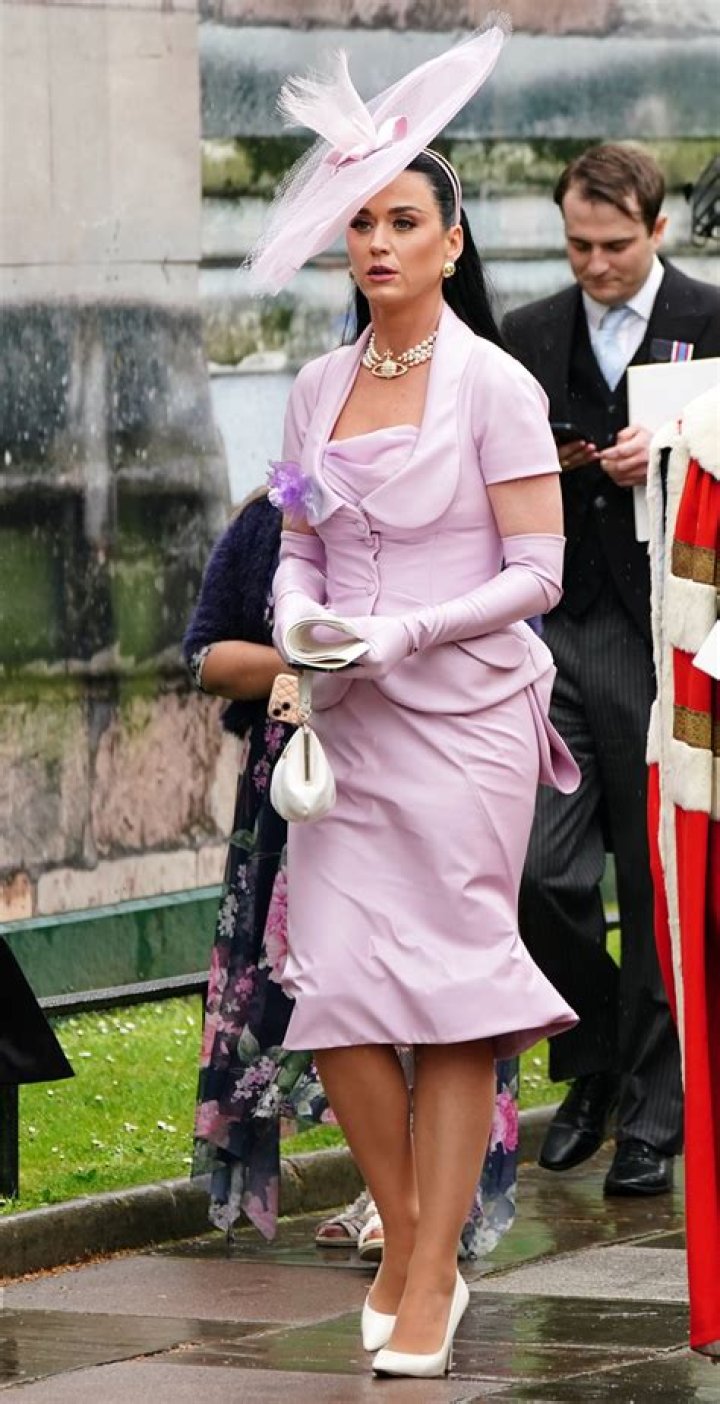 Katy Perry And Queen Elizabeth: Unveiling The Royal Connection