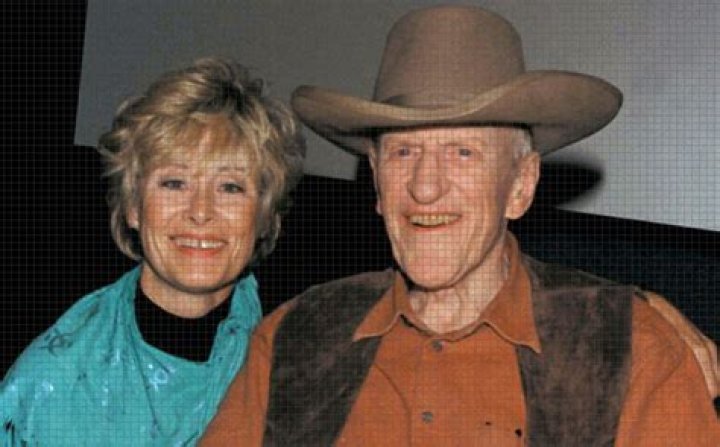 Janet Surtees- Meet Widow Of Late American Actor, James Arness ·