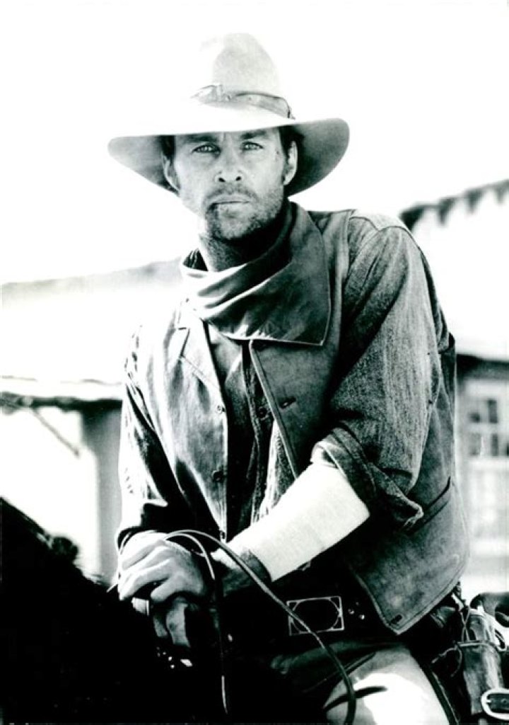 Jeff Osterhage Biography, Age, Height, Wife, Net Worth, Family