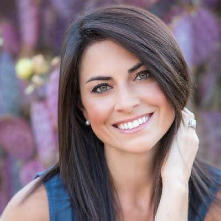 Jenny Dell Bio (Wiki) - ZinBlog