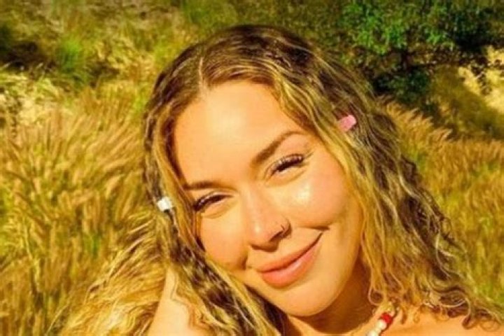 All About Daddy Yankees Daughter ·