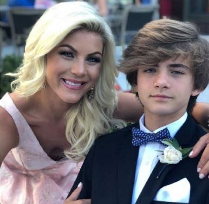 Julianne Hough's Older Sister, Marabeth Hough Married Husband, Michael Poole in 2002 ·