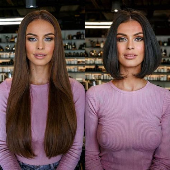 Kim Kardashian Debuts Short Hair Makeover While Posing In Bikini Hollywood Life ·