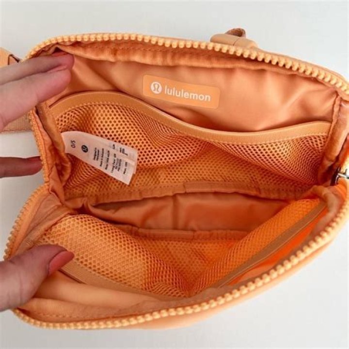 A Must-Have For Summer: The Stunning Lululemon Summer Glow Belt Bag