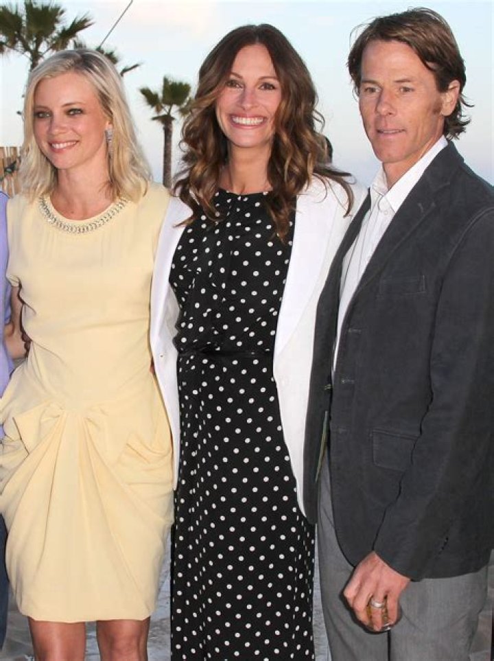 Meet Julia Roberts and Daniel Moder's daughter Hazel Moder. ·