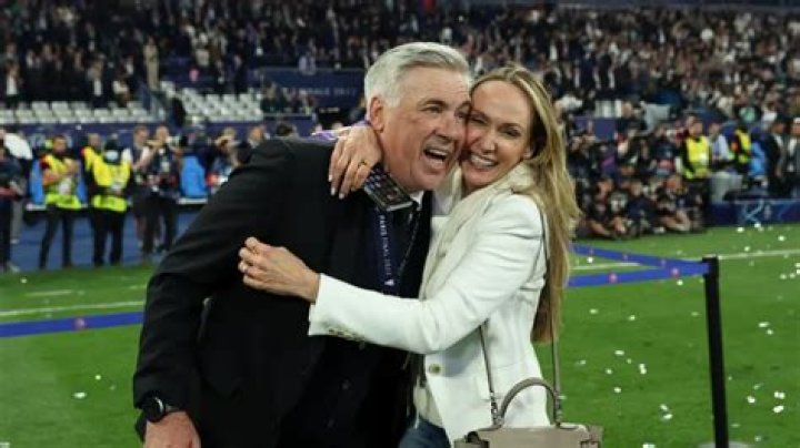 Meet Mariann Barrena McClay, wife of football coach Carlo Ancelotti. ·