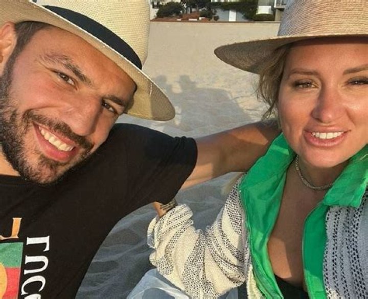 Who Is Milan Lucic Wife Brittany Carnegie And Kids? Daughter Nikolina And Valentina Lucic