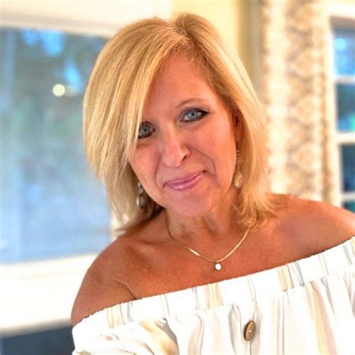 Empowering Women In Leadership: The She Boss Place