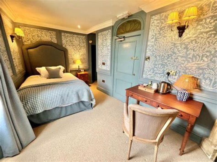 The Bay Tree Hotel Review, Burford, Cotswolds