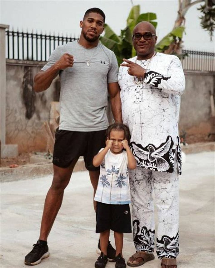 What does Anthony Joshua's father Robert Joshua do for a living?