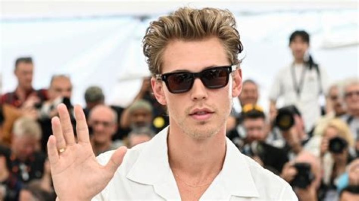 What happened to Austin Butler mother?