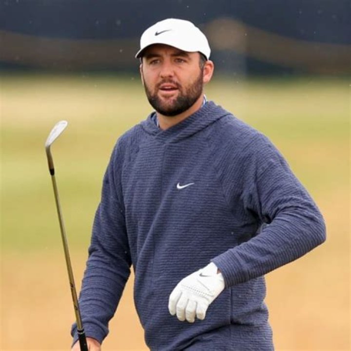 Who are Tommy Fleetwood's parents? ·