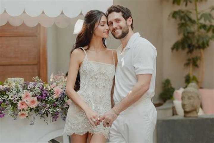 Who is Alana Haim Dating Now