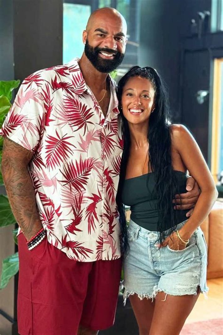 Who is Carlos Rivera Dating Now ·