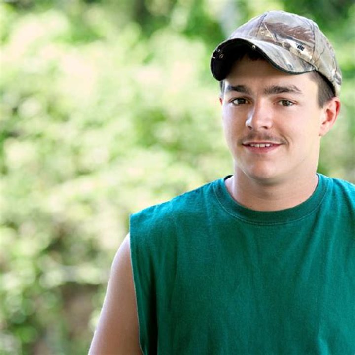Who Was Shain Gandee, the MTV Buckwild Star Found Dead? ·